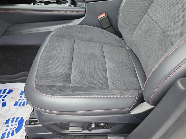 new 2025 Ford Explorer car, priced at $58,593