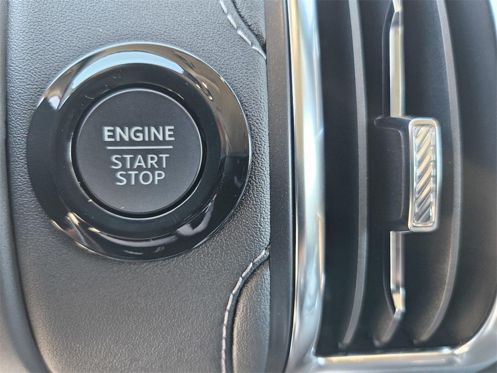 new 2025 Ford Expedition car, priced at $91,610