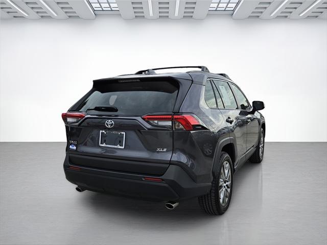 used 2020 Toyota RAV4 car, priced at $22,392