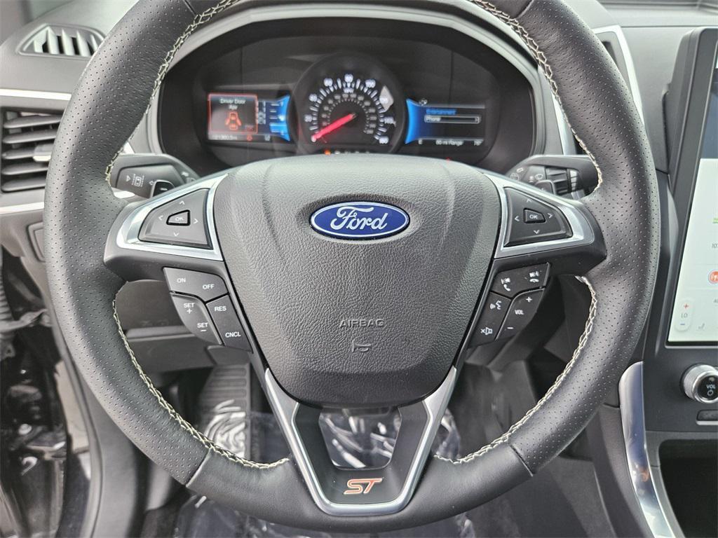 used 2023 Ford Edge car, priced at $31,421