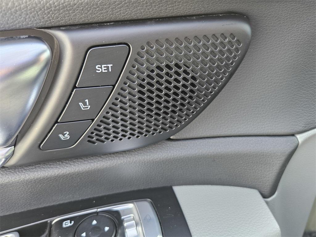 used 2024 Kia Telluride car, priced at $37,884