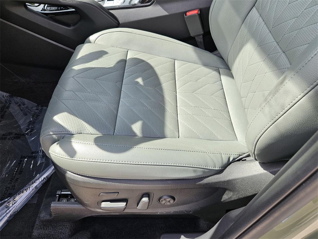 used 2024 Kia Telluride car, priced at $37,884