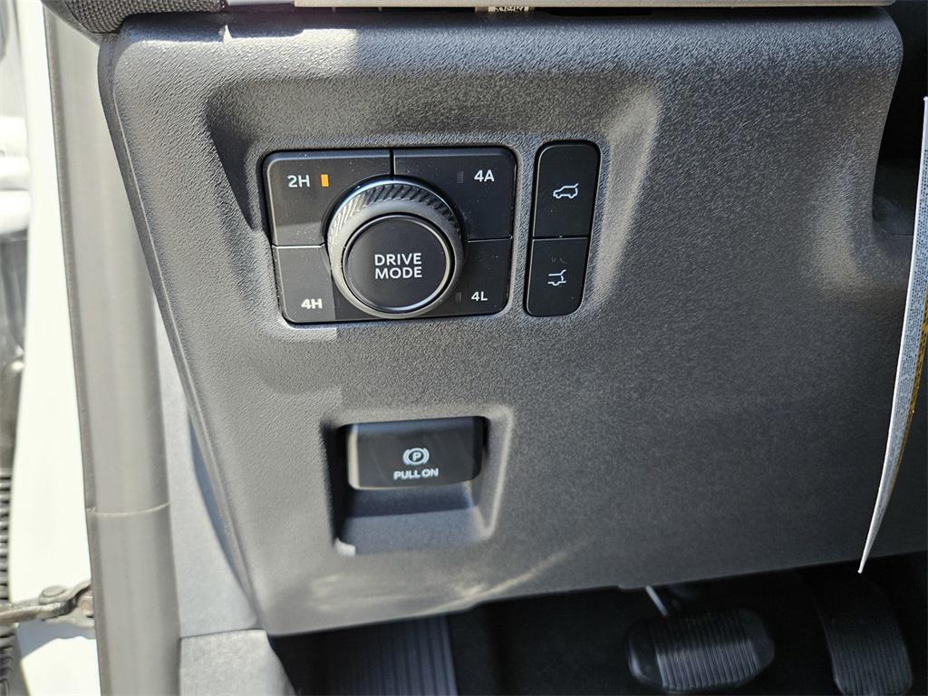 new 2025 Ford Expedition car, priced at $73,635