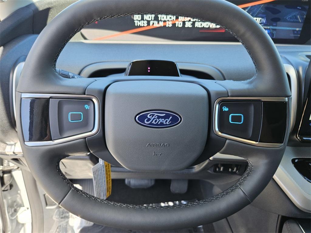 new 2025 Ford Expedition car, priced at $73,635