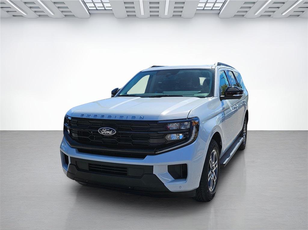 new 2025 Ford Expedition car, priced at $73,635