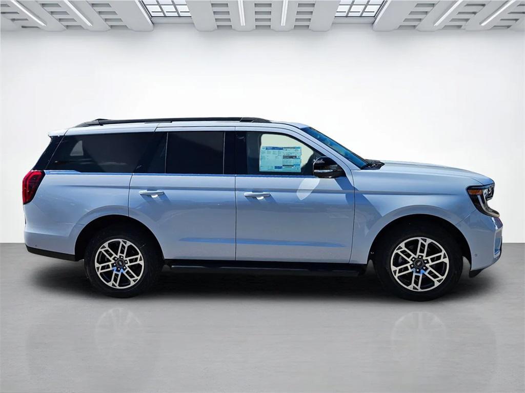new 2025 Ford Expedition car, priced at $73,635