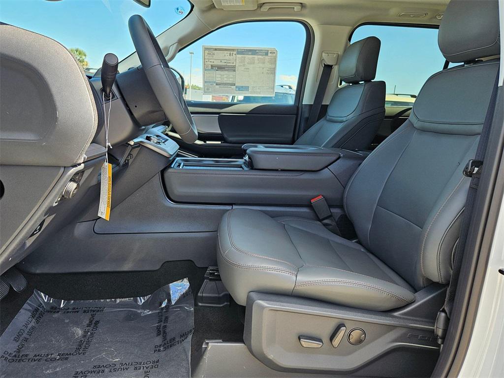 new 2025 Ford Expedition car, priced at $73,635