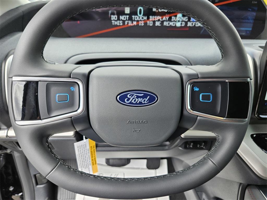 new 2025 Ford Expedition Max car, priced at $65,198