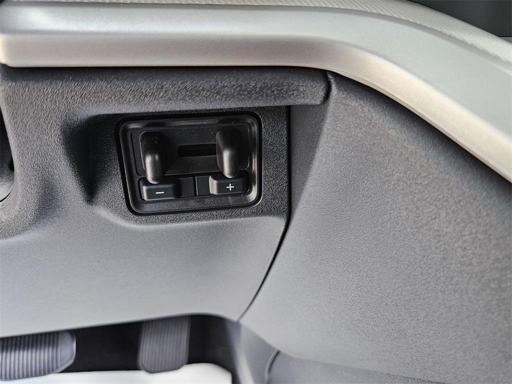 new 2025 Ford Expedition Max car, priced at $65,846