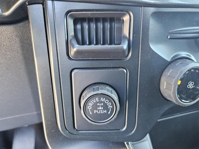 new 2025 Ford F-150 car, priced at $43,307