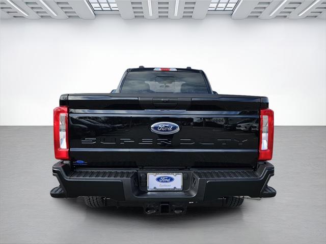 new 2025 Ford F-250 car, priced at $63,070