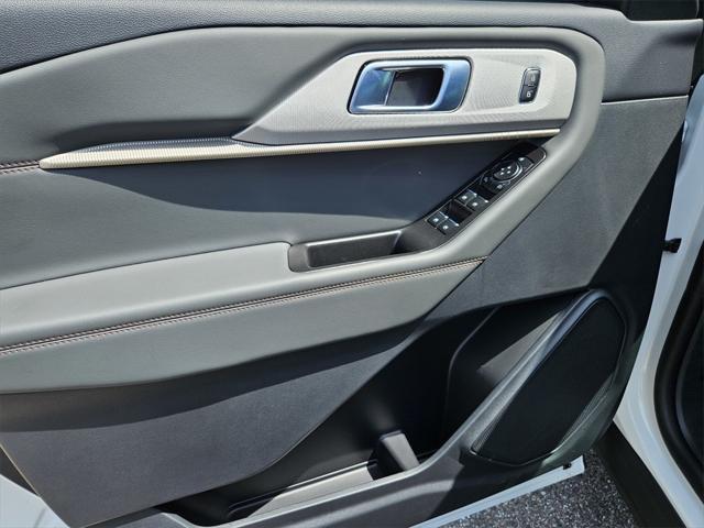 new 2025 Ford Explorer car, priced at $38,479