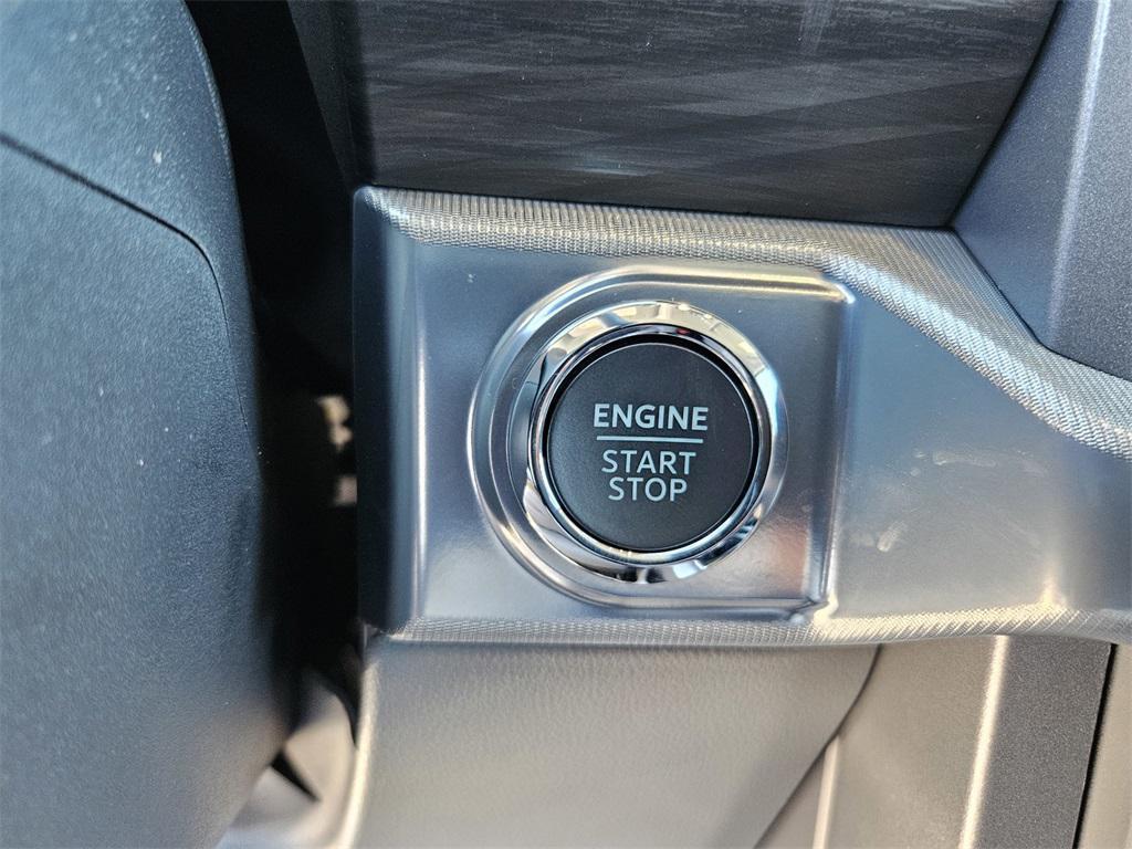 new 2025 Ford F-150 car, priced at $62,476