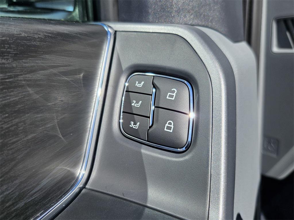 new 2025 Ford F-150 car, priced at $62,476