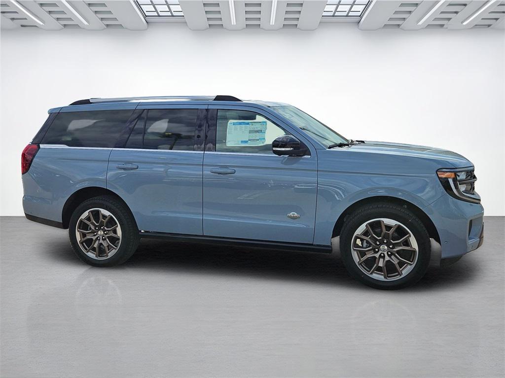 new 2025 Ford Expedition car, priced at $87,165