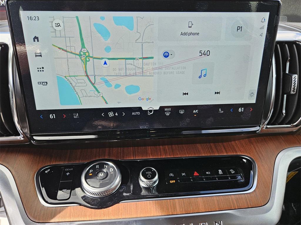 new 2025 Ford Expedition car, priced at $87,165