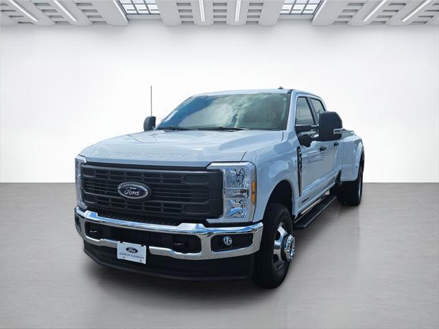 new 2025 Ford F-350 car, priced at $72,830