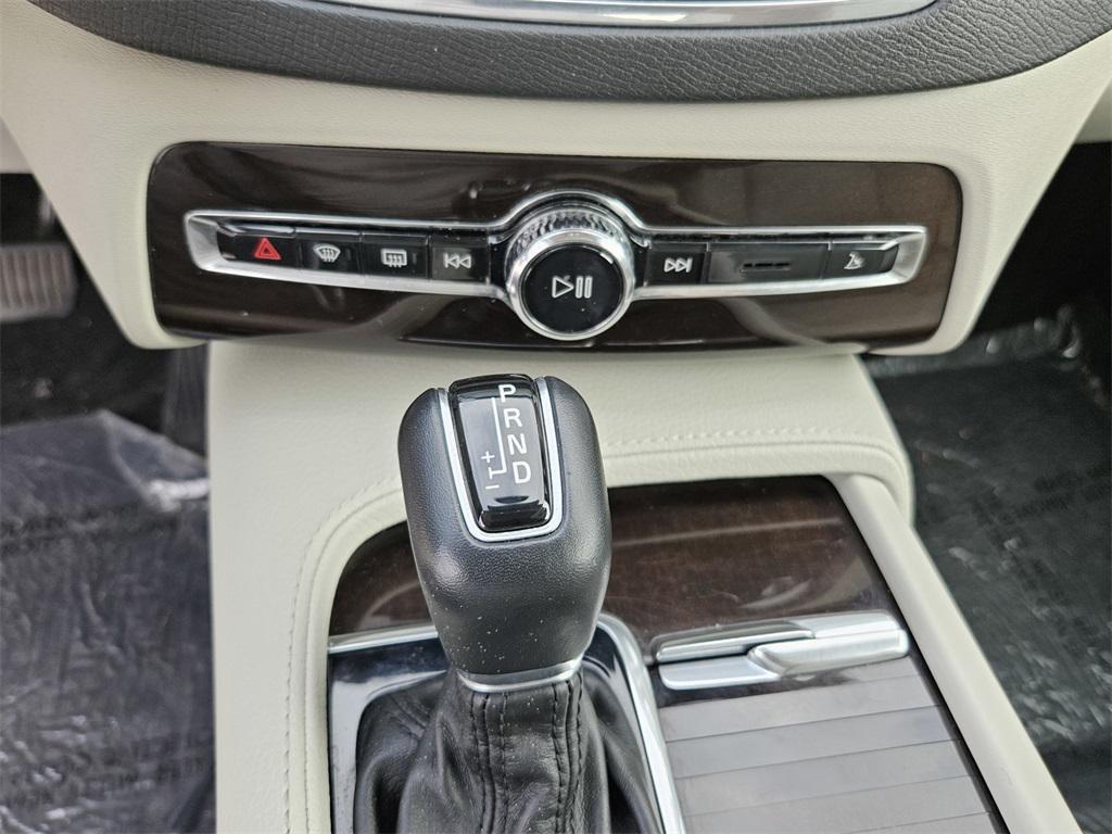 used 2019 Volvo XC90 car, priced at $20,792