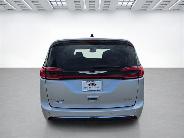 used 2024 Chrysler Pacifica car, priced at $35,792