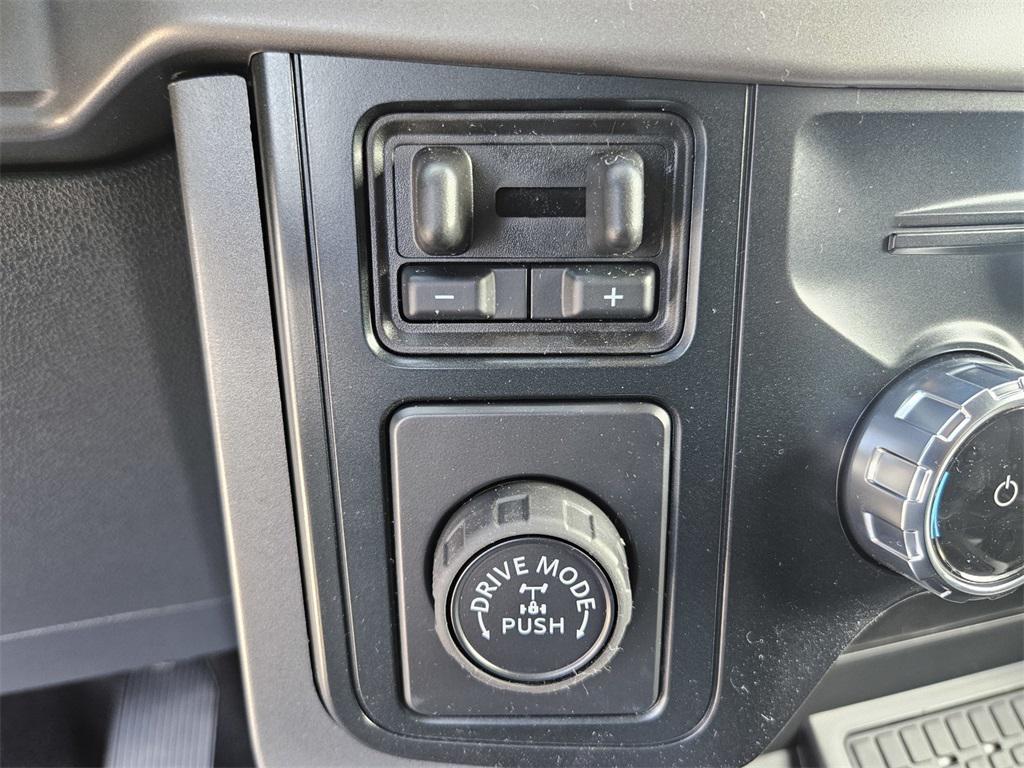 new 2025 Ford F-150 car, priced at $52,995