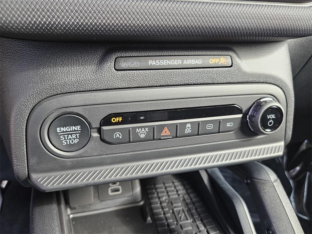 new 2025 Ford Bronco Sport car, priced at $33,912