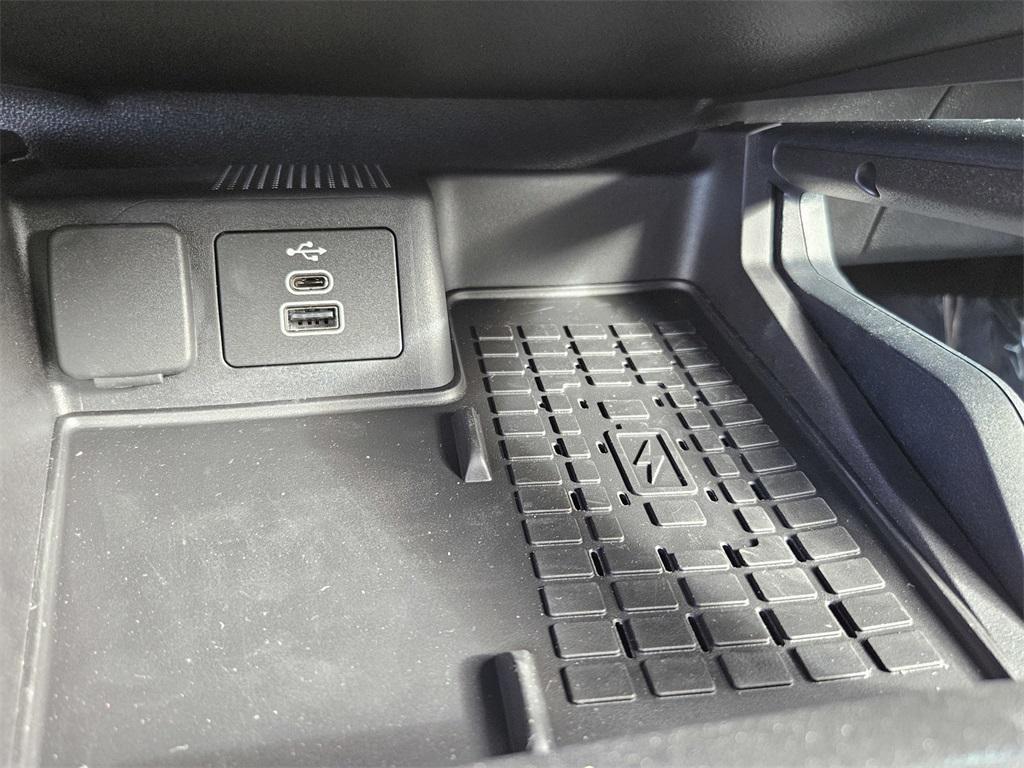 new 2025 Ford Bronco Sport car, priced at $33,912