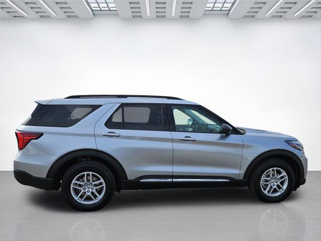 new 2025 Ford Explorer car, priced at $40,757