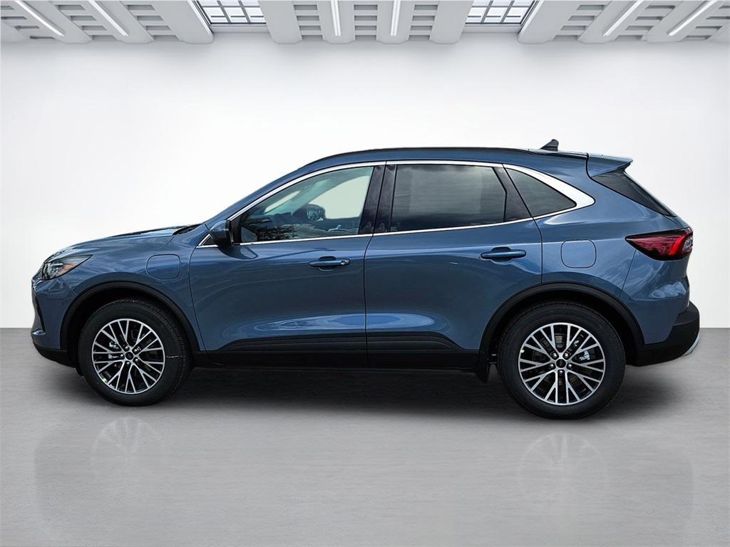 new 2025 Ford Escape PHEV car, priced at $38,008