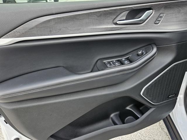 used 2021 Jeep Grand Cherokee L car, priced at $24,492