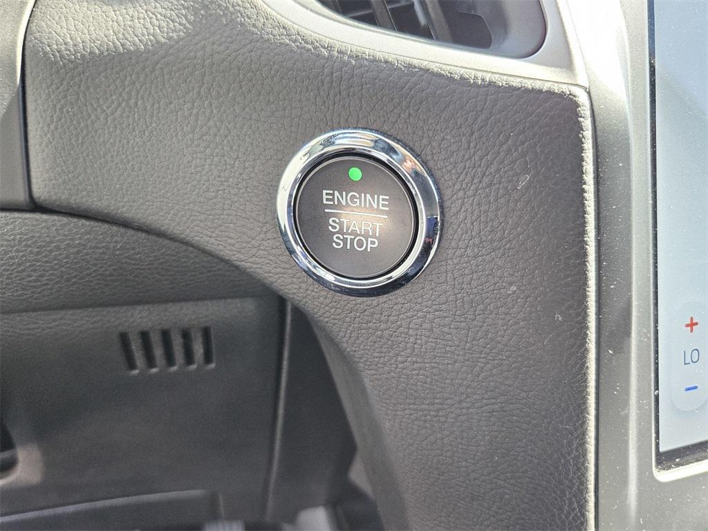 used 2024 Ford Edge car, priced at $25,772