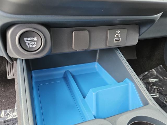 new 2025 Ford Maverick car, priced at $32,984