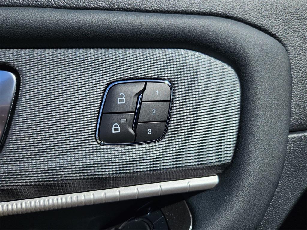 new 2025 Ford Explorer car, priced at $44,258