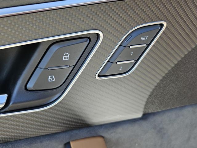 used 2022 Audi RS Q8 car, priced at $97,232