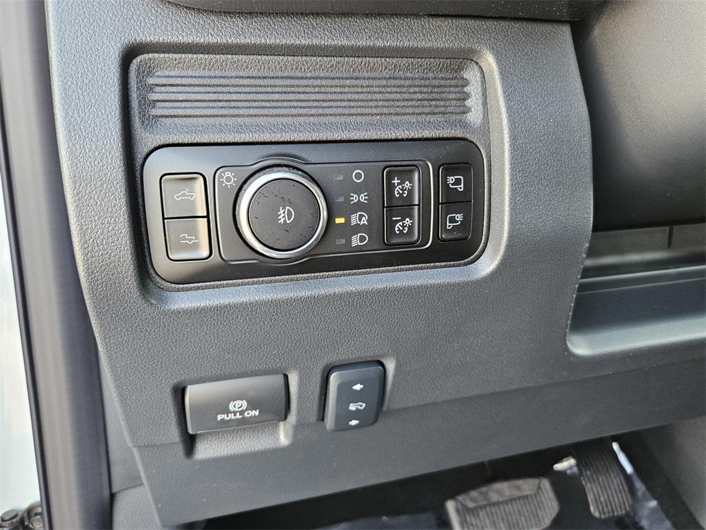 new 2025 Ford F-250 car, priced at $93,285