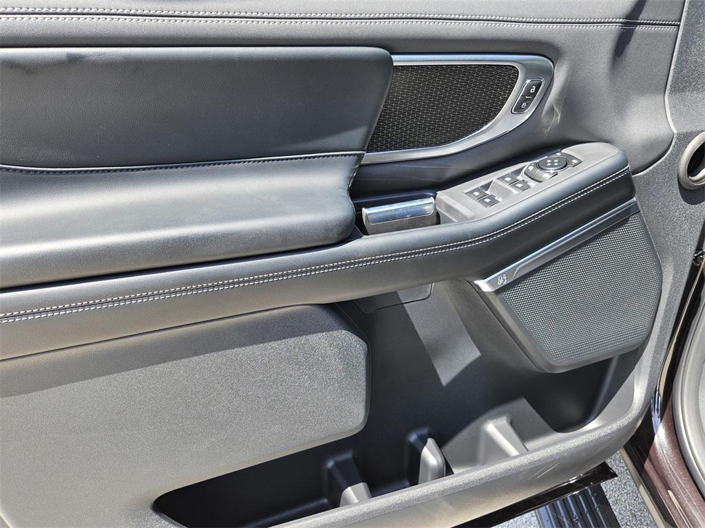 new 2025 Ford Expedition car, priced at $84,680