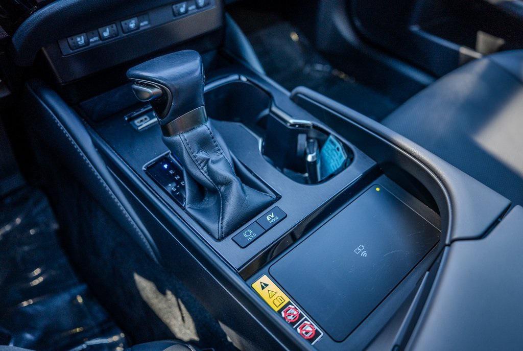 used 2023 Lexus ES 300h car, priced at $36,899