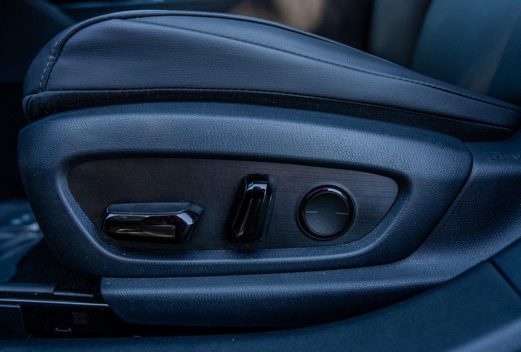 used 2023 Lexus ES 300h car, priced at $36,899