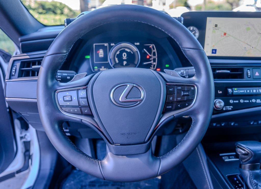 used 2023 Lexus ES 300h car, priced at $36,899
