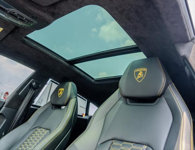 used 2022 Lamborghini Urus car, priced at $196,495