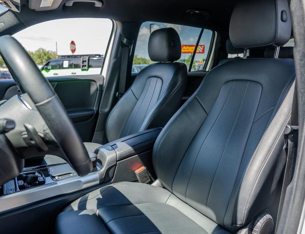used 2022 Mercedes-Benz GLB 250 car, priced at $28,495