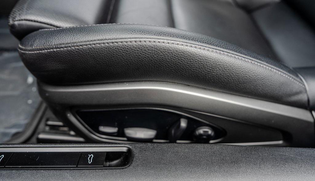 used 2024 Porsche 911 car, priced at $135,995