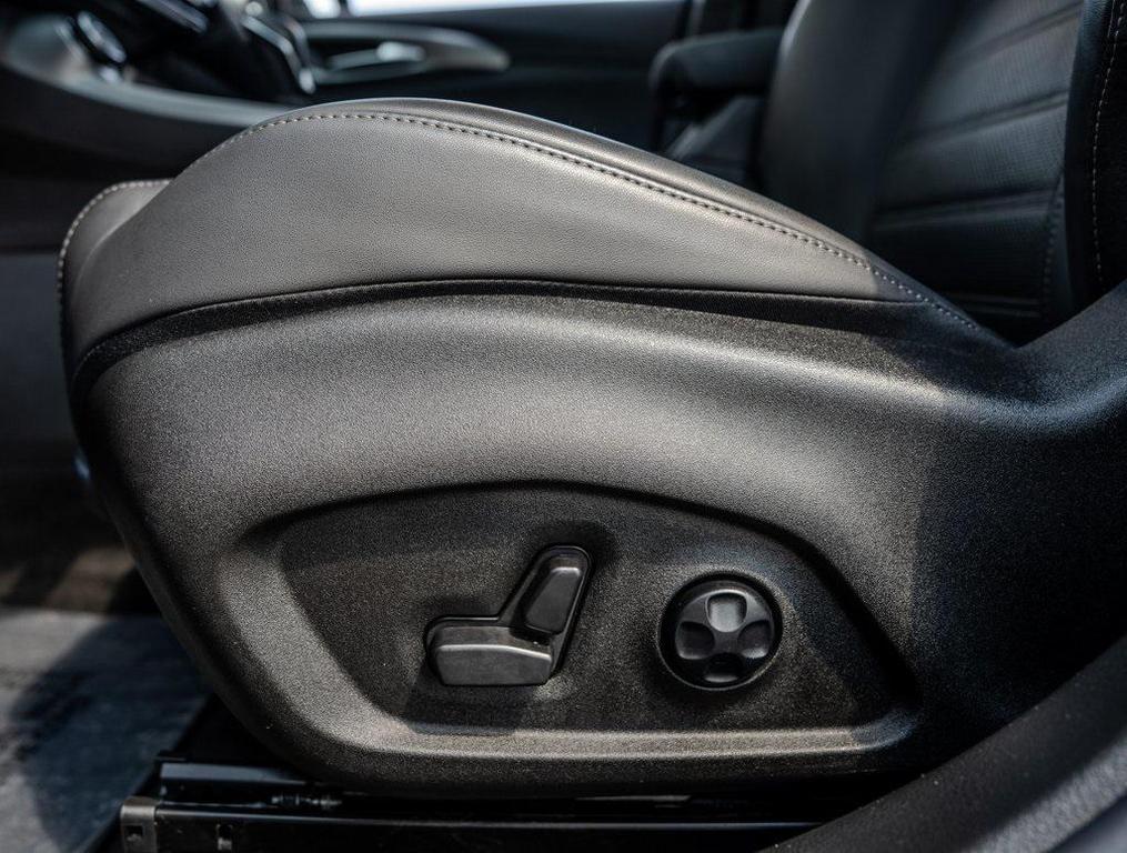 used 2024 Alfa Romeo Tonale car, priced at $34,899