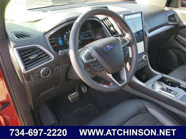 used 2023 Ford Edge car, priced at $32,000