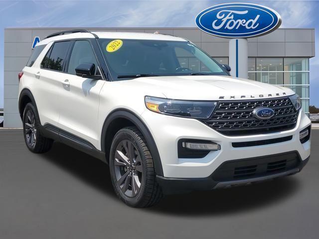 used 2022 Ford Explorer car, priced at $25,000