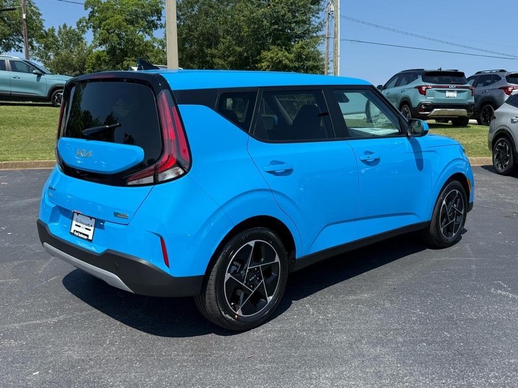 new 2025 Kia Soul car, priced at $24,742