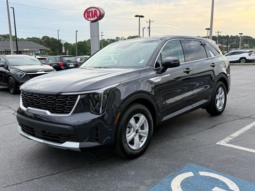 new 2025 Kia Sorento car, priced at $30,449