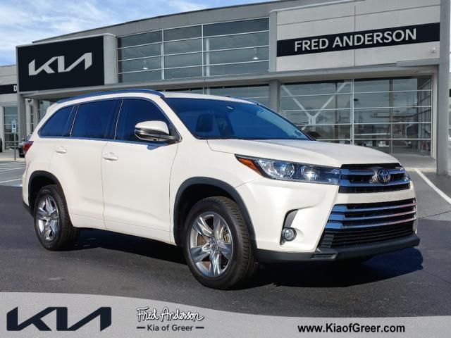 used 2018 Toyota Highlander car, priced at $26,985