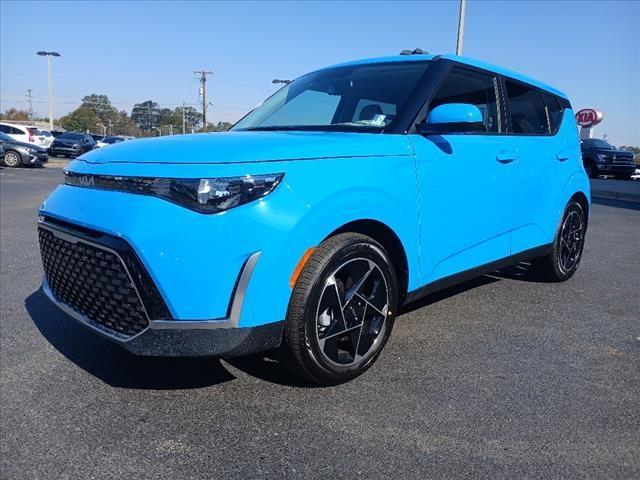 new 2025 Kia Soul car, priced at $25,990