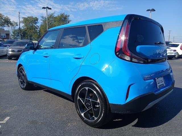 new 2025 Kia Soul car, priced at $25,990