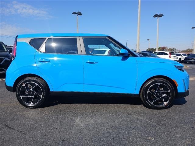 new 2025 Kia Soul car, priced at $25,990